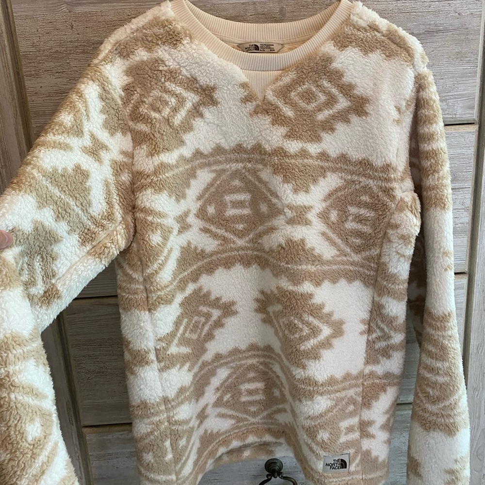Youth XL North Face pullover